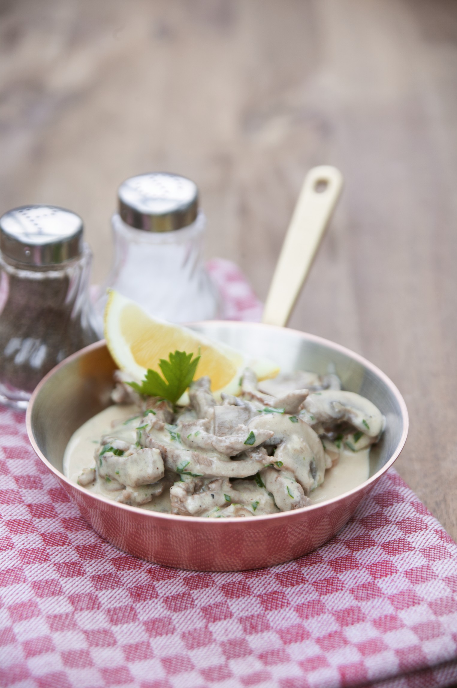 Kalbsgeschnetzeltes mit frischen Champignons – kalbfleisch.de